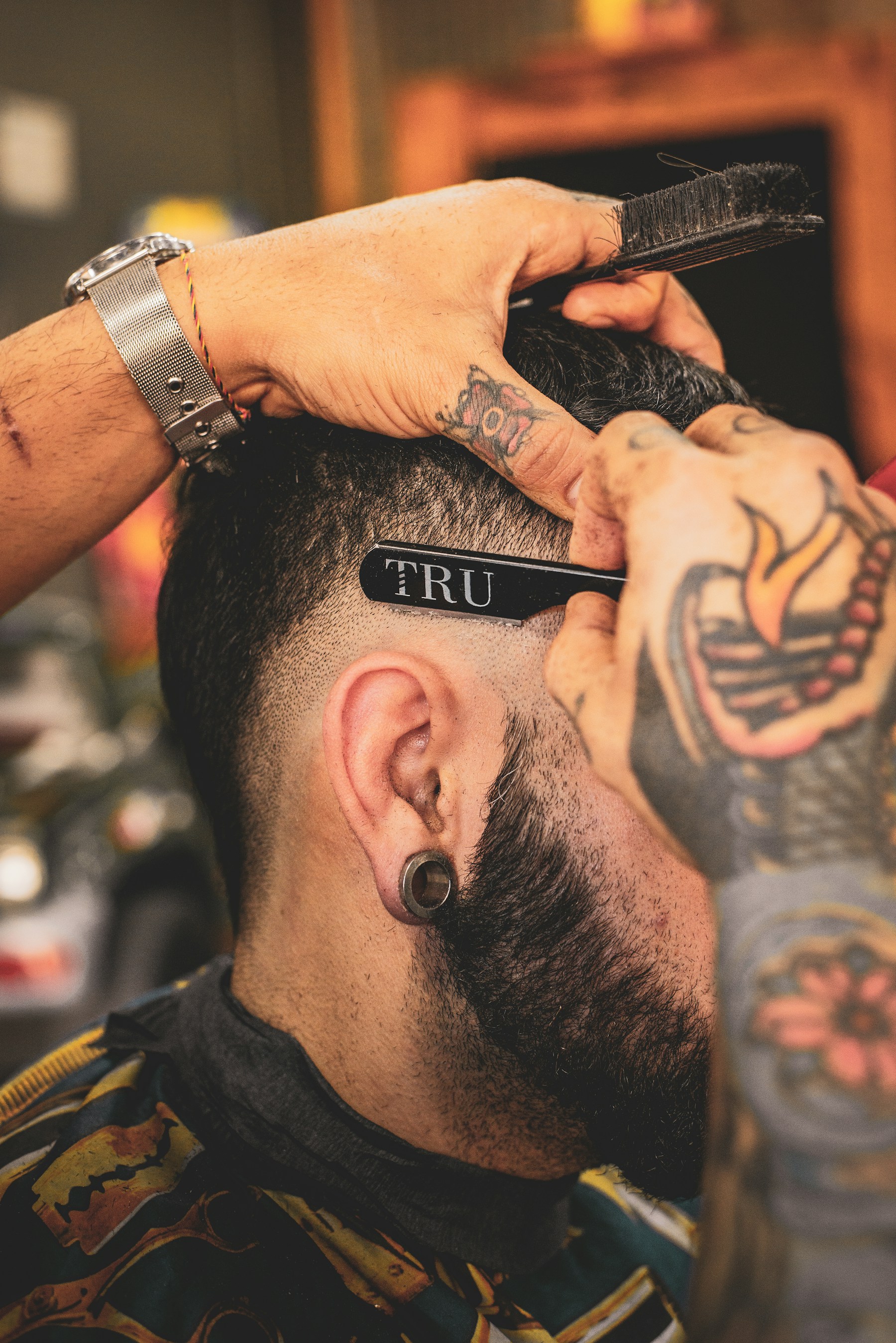 Illustrative haircut finish
